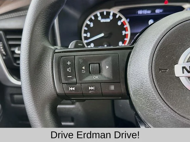 Used 2021 White Nissan S image 12