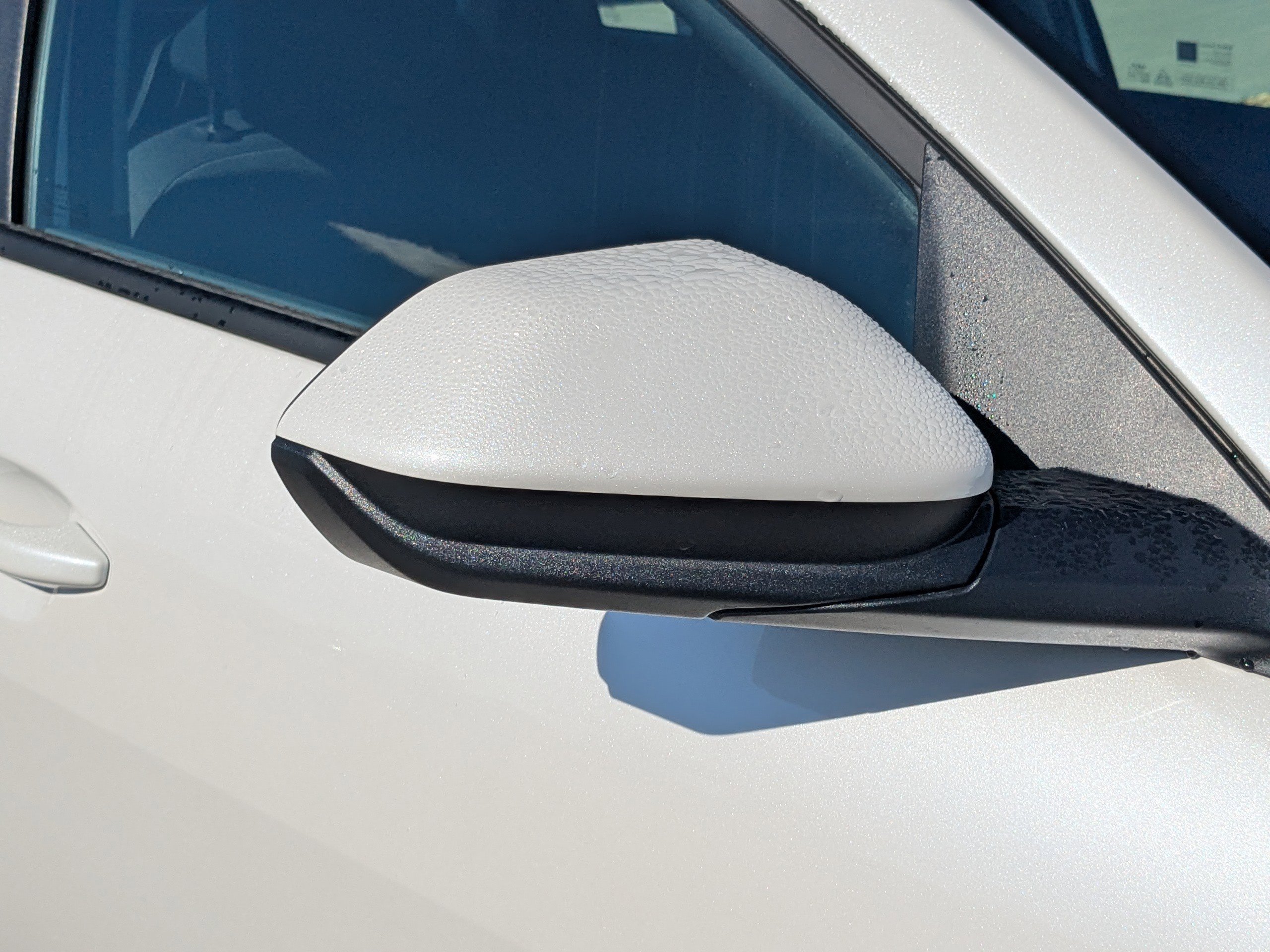 New 2025 Snow White Pearl Kia EX image 14