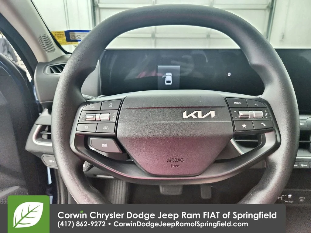 Used 2025 Blue Kia LXS image 21