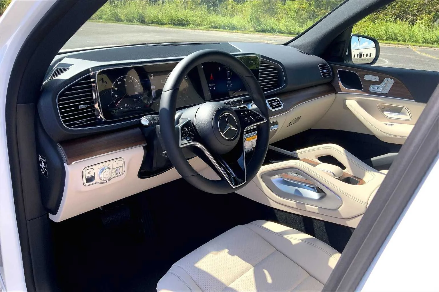 New 2026 Polar White Mercedes-Benz GLE 350 image 8