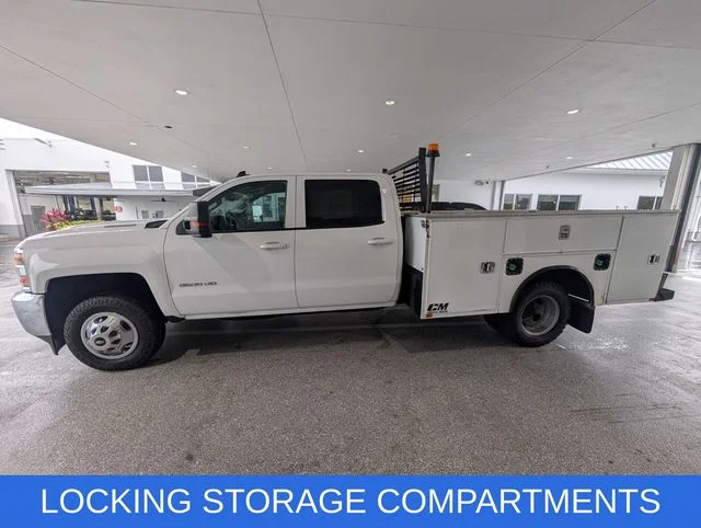 Used 2018 White Chevrolet LT image 4