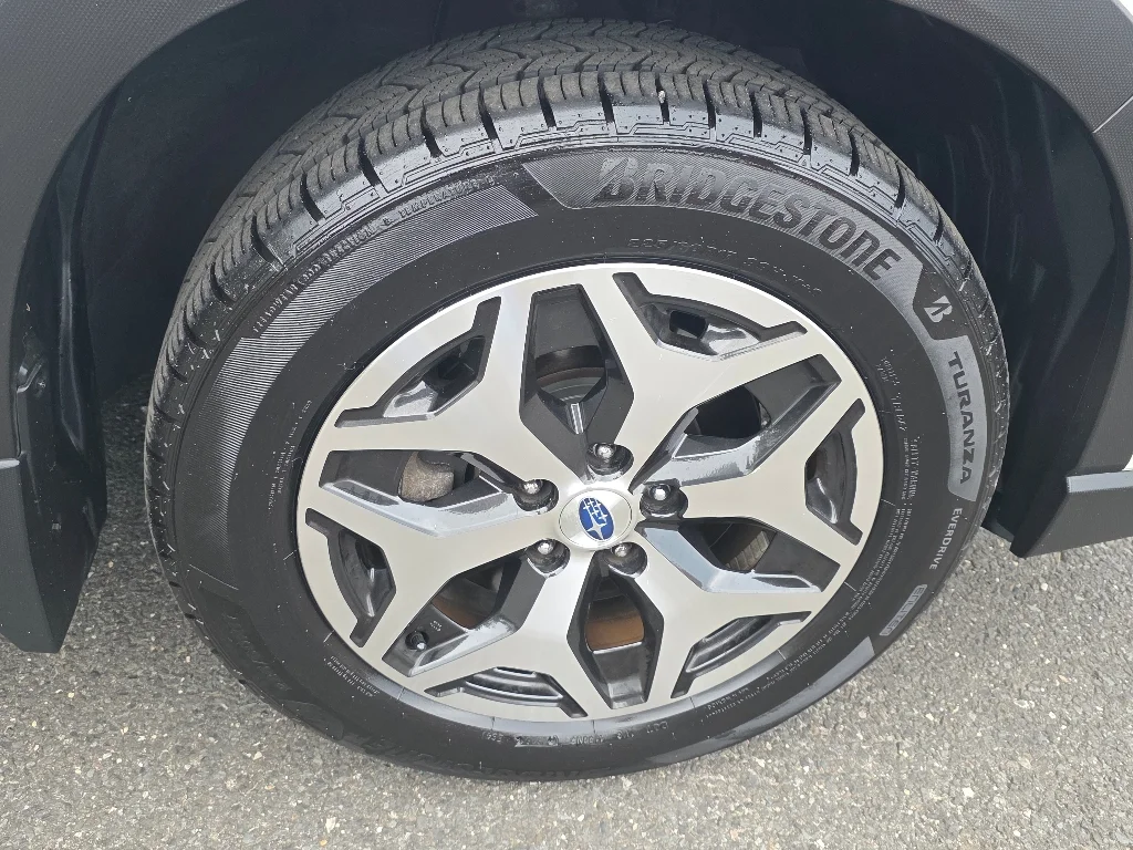 Used 2021 White Subaru Premium image 19