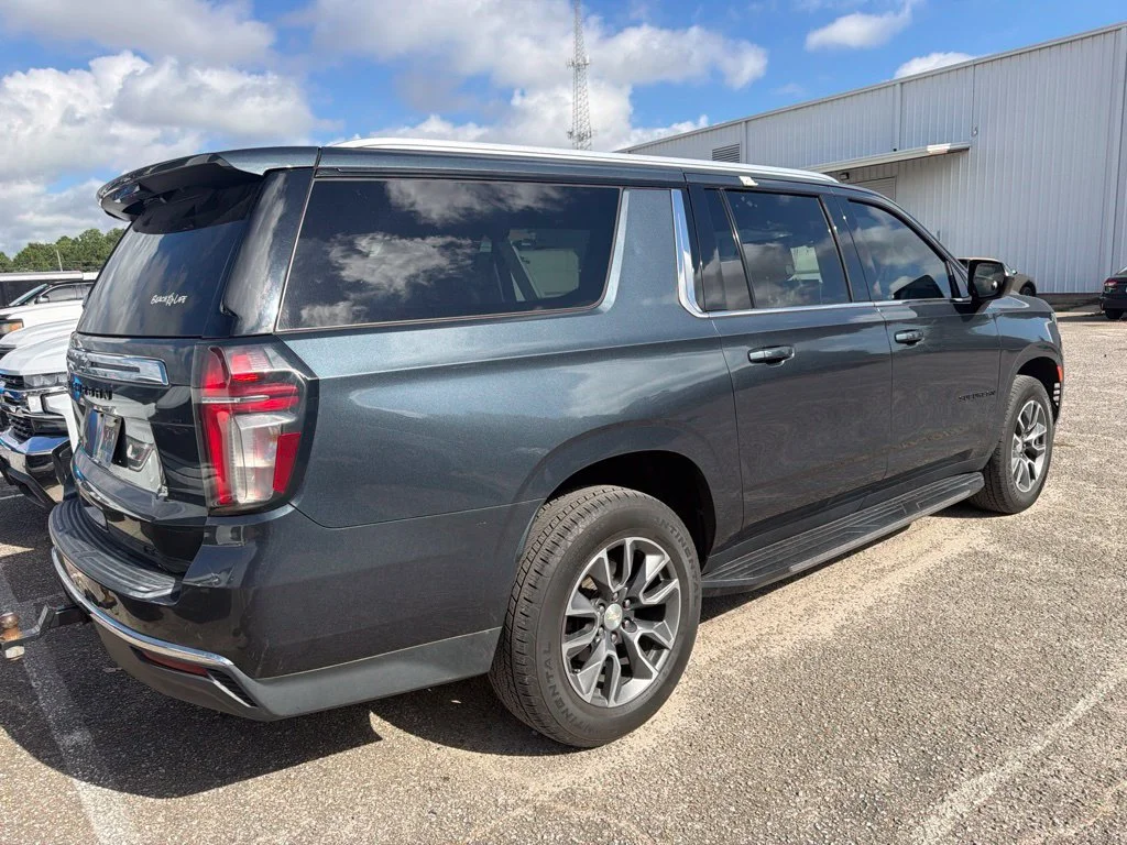 Used 2021 Gray Chevrolet LT image 5