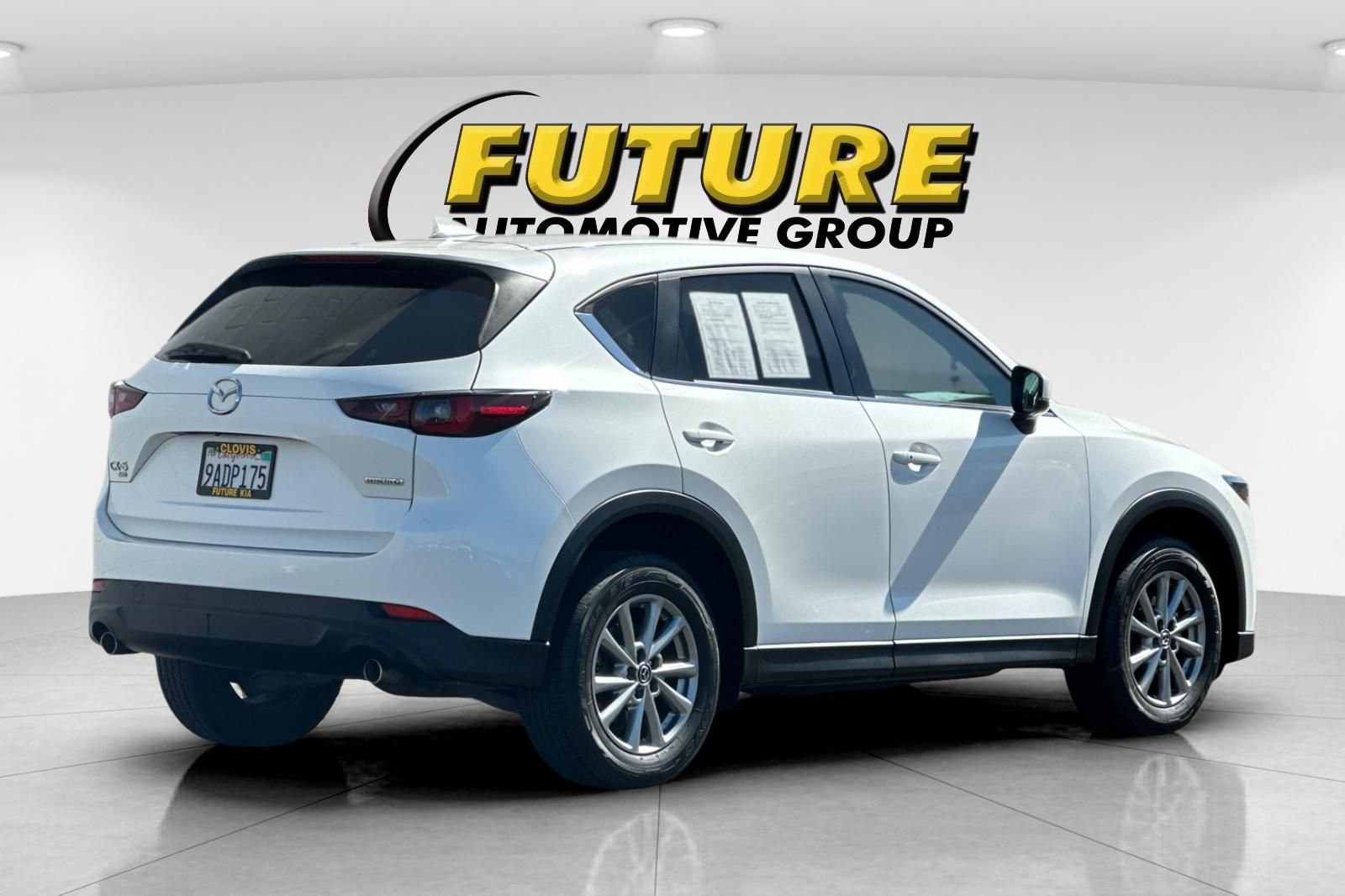 Used 2022 White Mazda 2.5 S Preferred Package AWD image 4