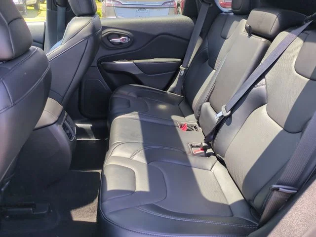 Used 2022 Black Jeep Limited image 22