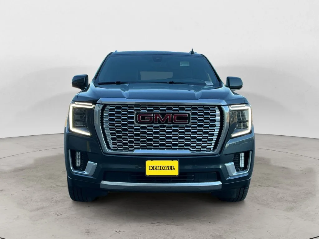 Used 2021 DARK SKY METALLIC GMC Denali image 3