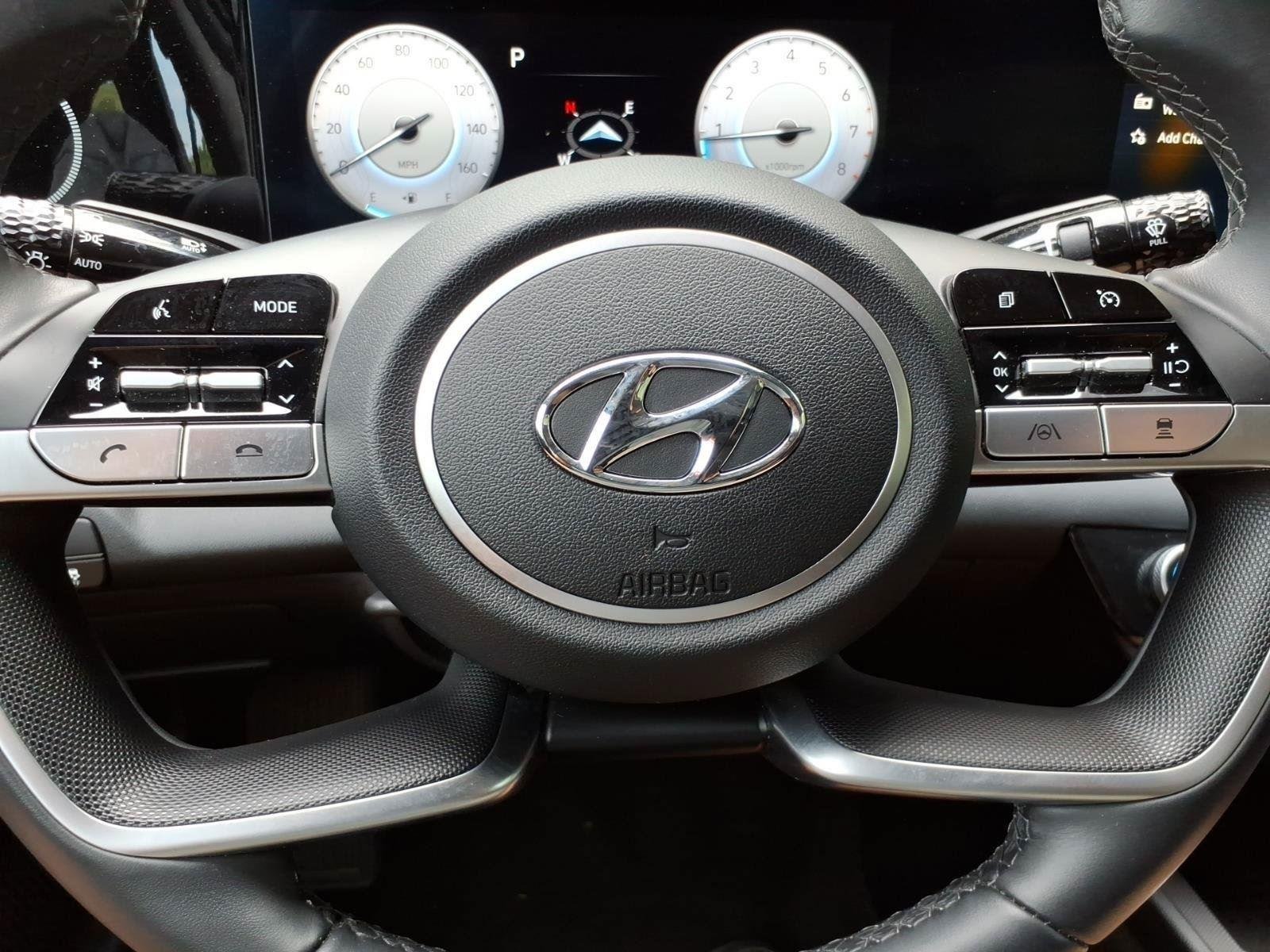 Used 2023 Onyx Black Hyundai SEL image 18