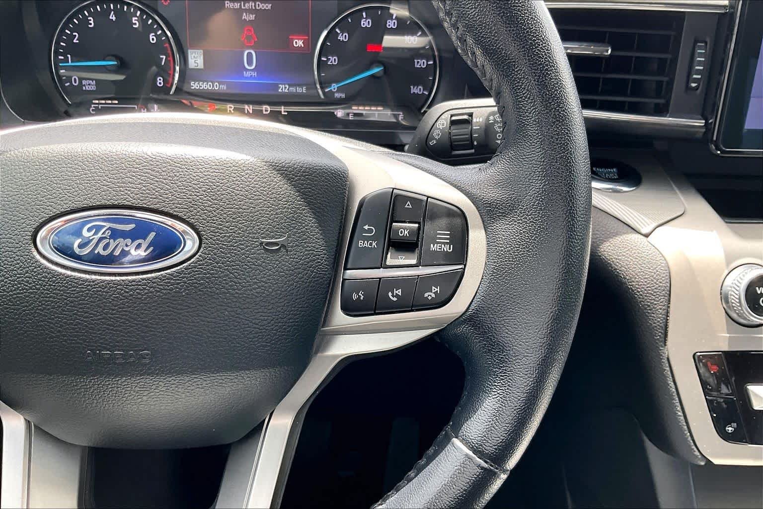 Used 2023 Agate Black Metallic Ford XLT image 23