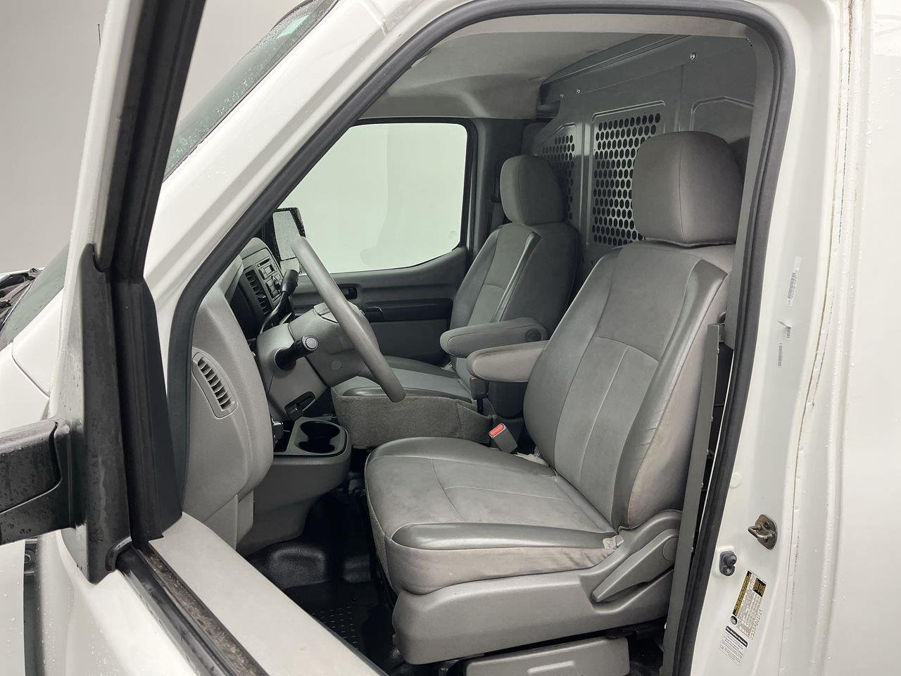 Used 2017 Glacier White Nissan S image 9