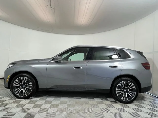 Used 2026 Skyscraper Grey Metallic BMW 30 xDrive image 4