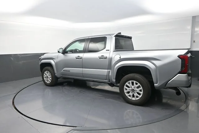Used 2025 Silver Toyota SR5 image 52