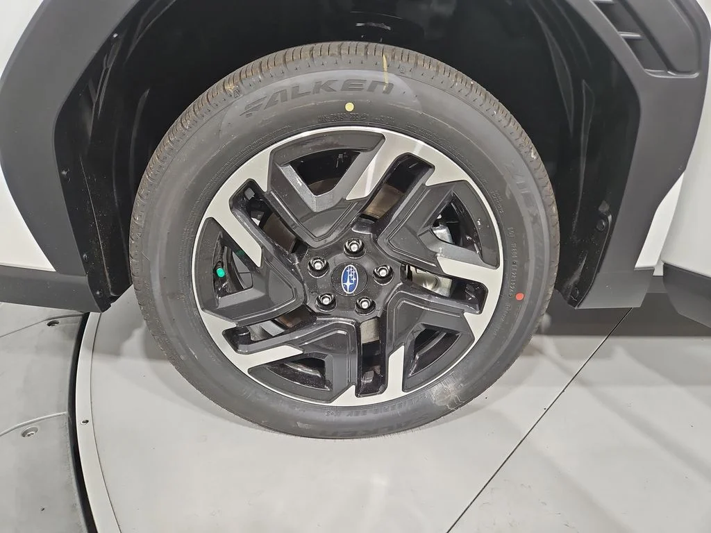 New 2026 CRYSTAL WHITE PEARL Subaru Premium Hybrid image 27