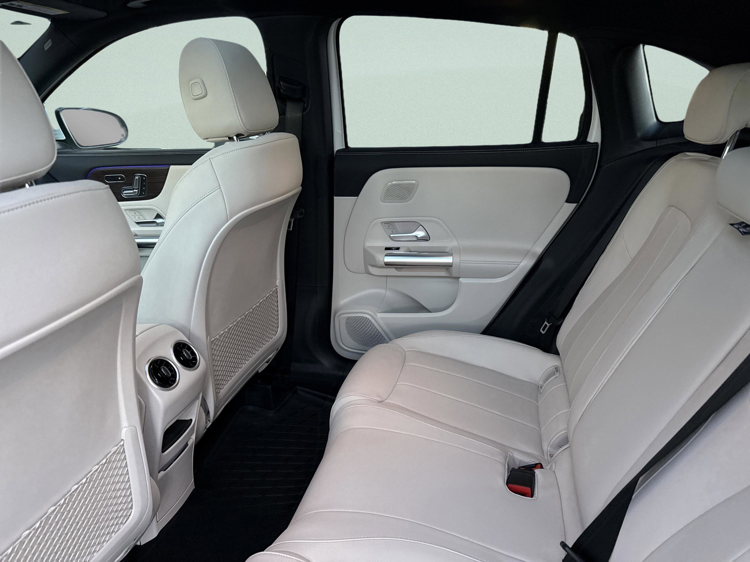 Certified Used 2026 Polar White Mercedes-Benz GLA 250 image 30