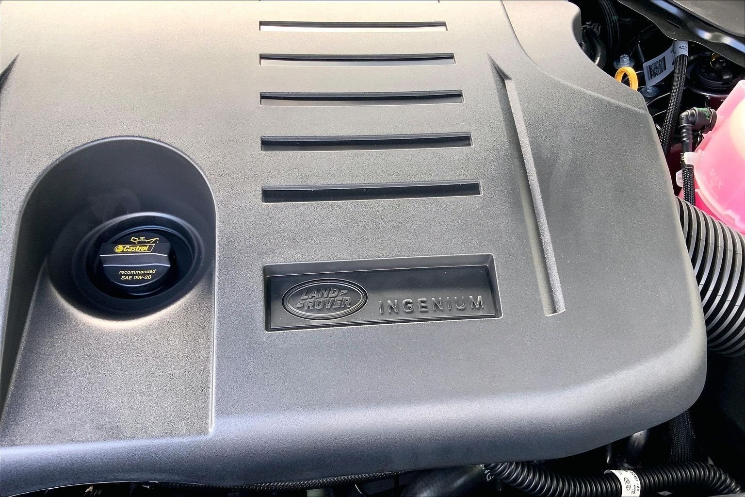 New 2027 Carpathian Grey Land Rover SE image 18