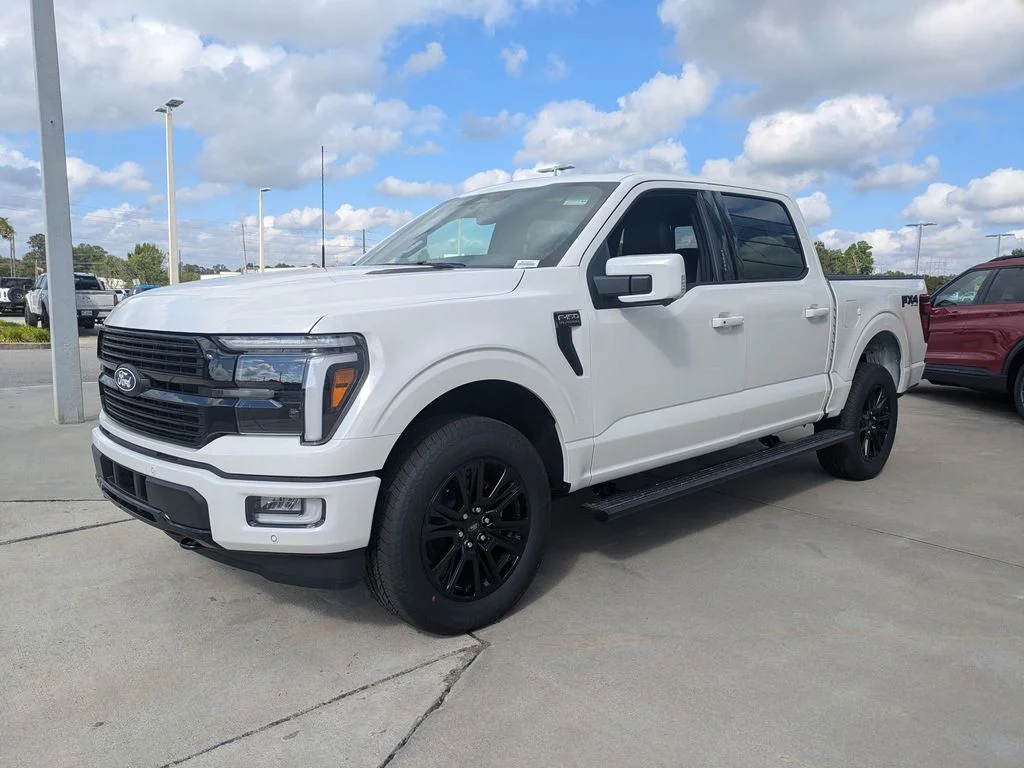 New 2026 Star White Metallic Tri-Coat Ford Platinum image 7