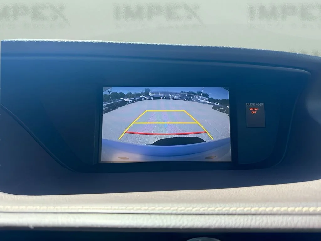 Used 2016 White Lexus 350 image 21