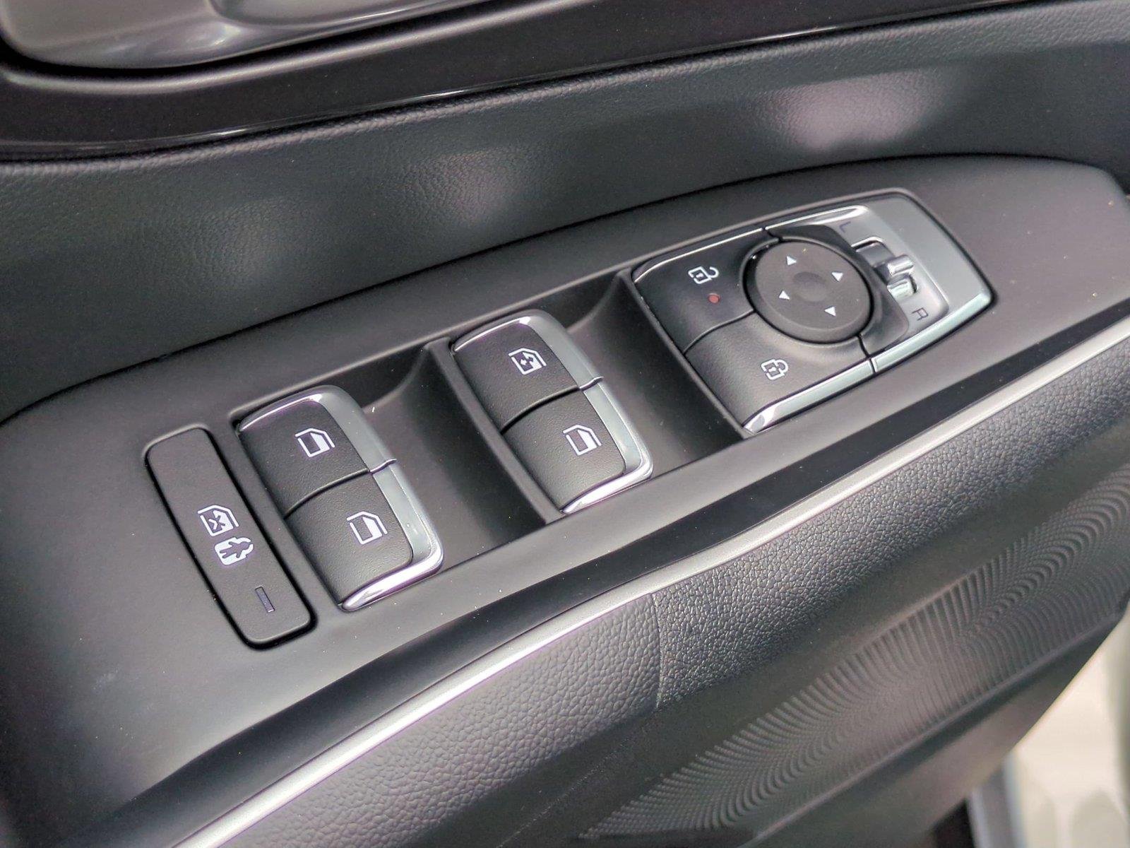 New 2026 Ivory Silver Kia S image 16