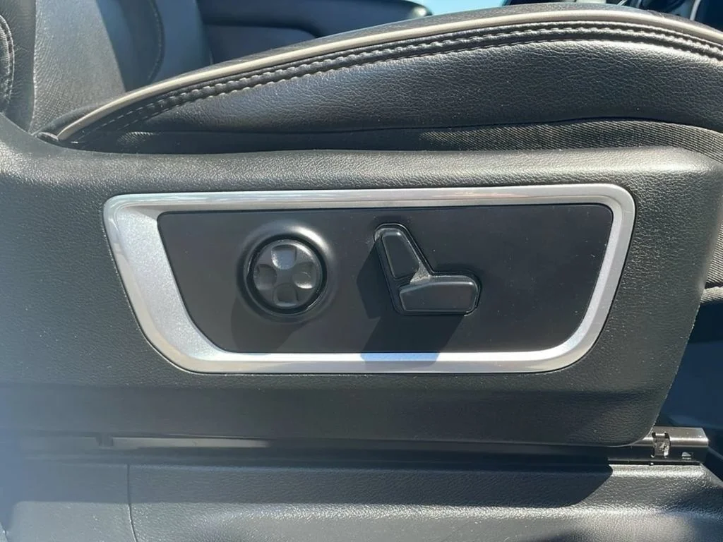 2020 RAM Ram 1500 Pickup Laramie - Photo 23