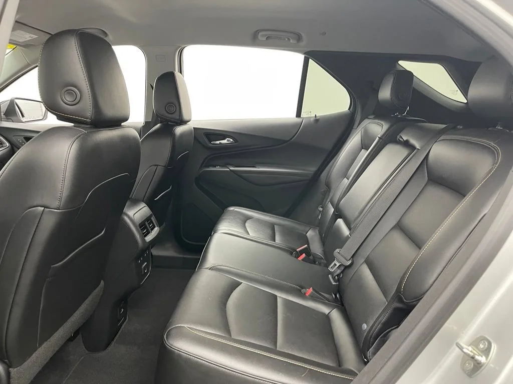 Used 2020 SILVER ICE METALLIC Chevrolet Premier image 38