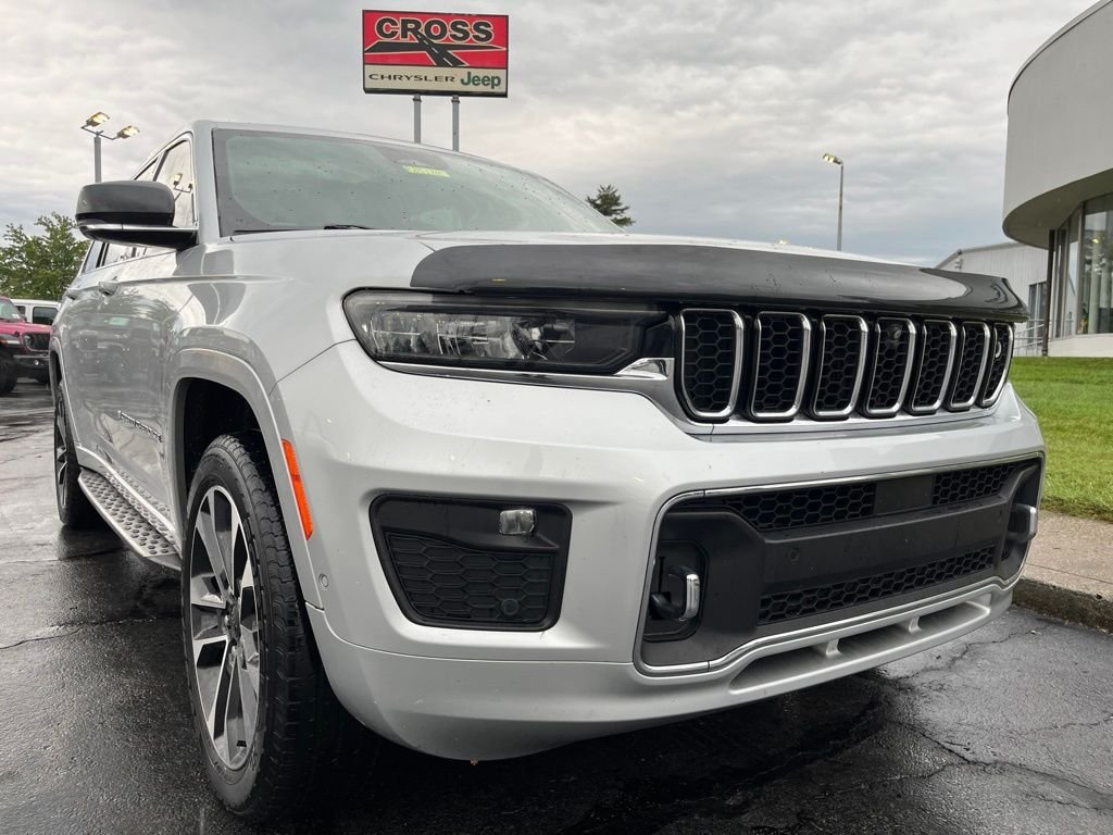 Used 2021 Silver Jeep Overland image 43