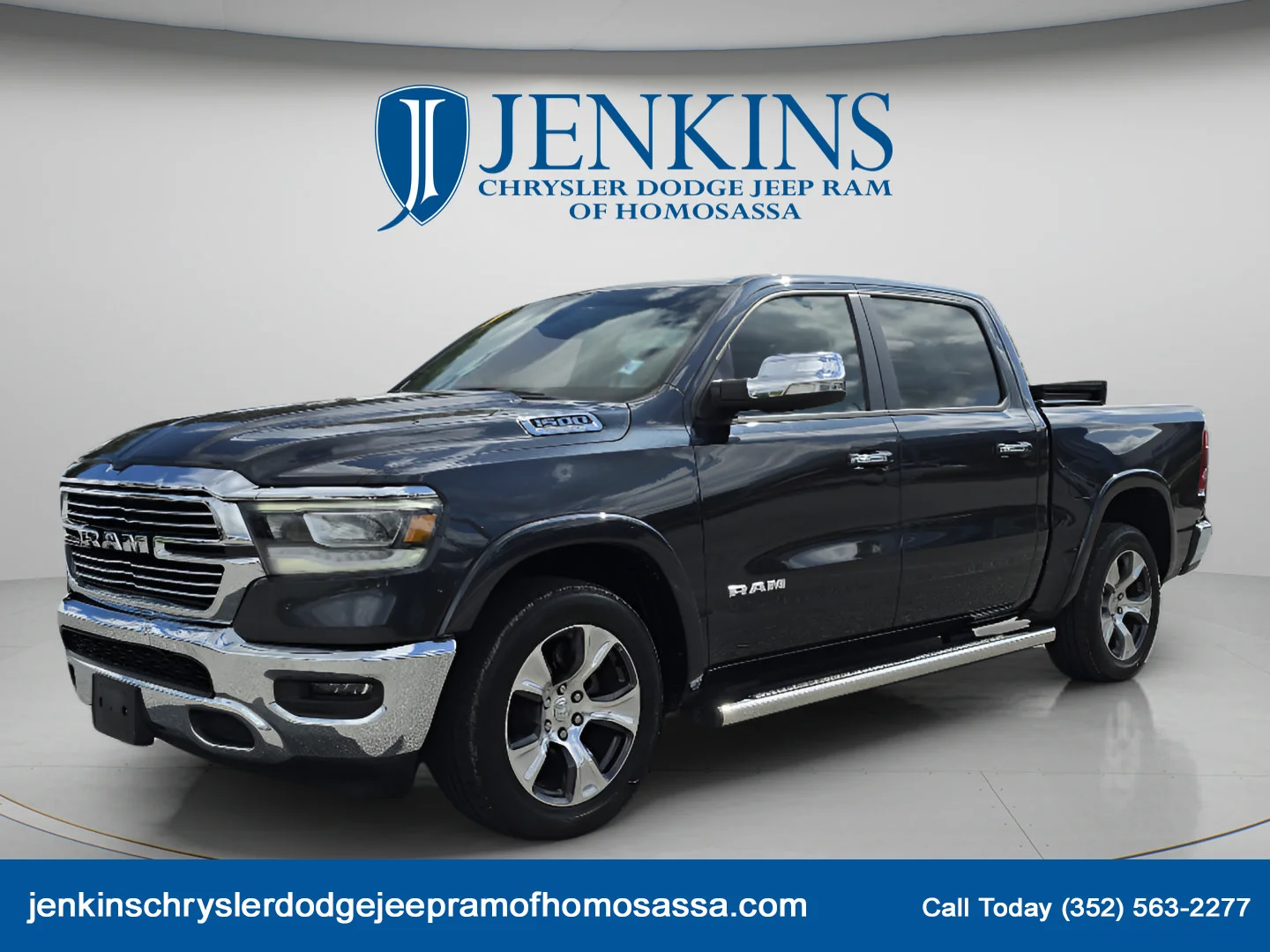 Used 2019 Maximum Steel Metallic Clearcoat Ram Laramie image 10