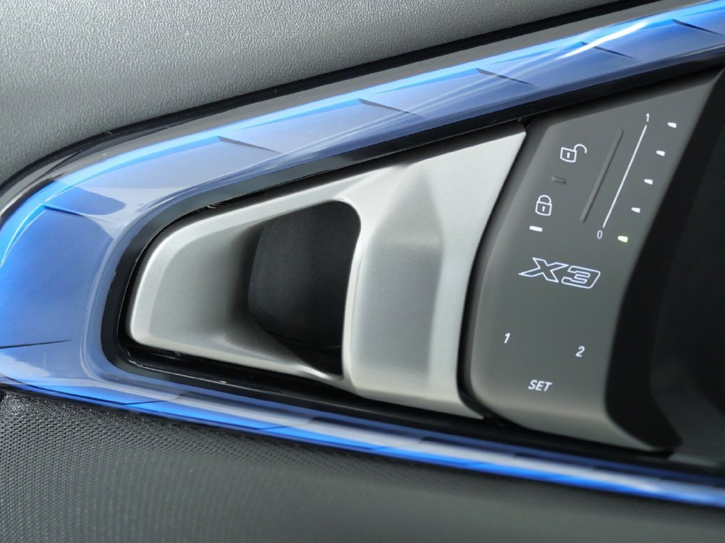 New 2026 Brooklyn Grey Metallic BMW M50 xDrive image 37