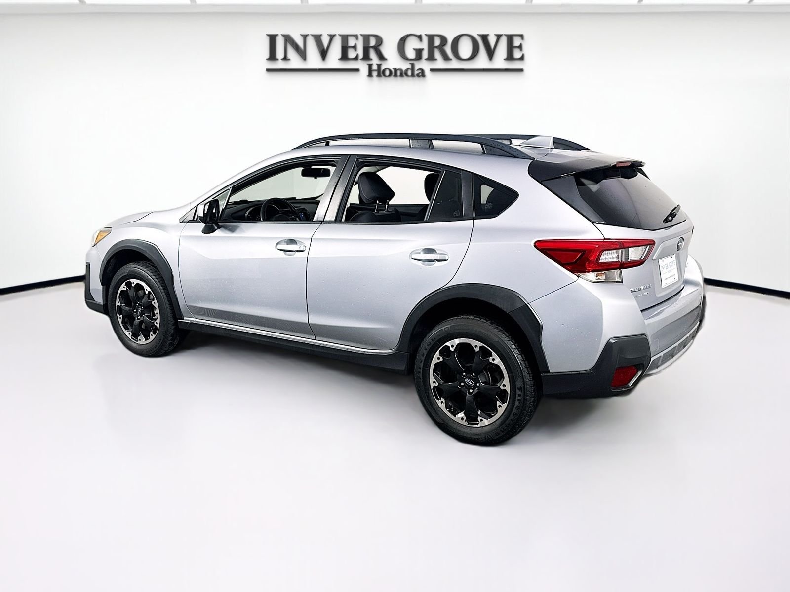 Used 2021 Ice Silver Metallic Subaru Premium image 7