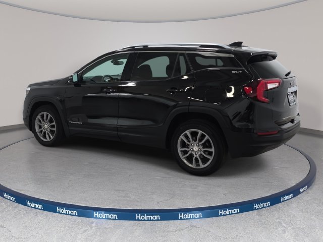 Used 2022 Black GMC SLT image 8