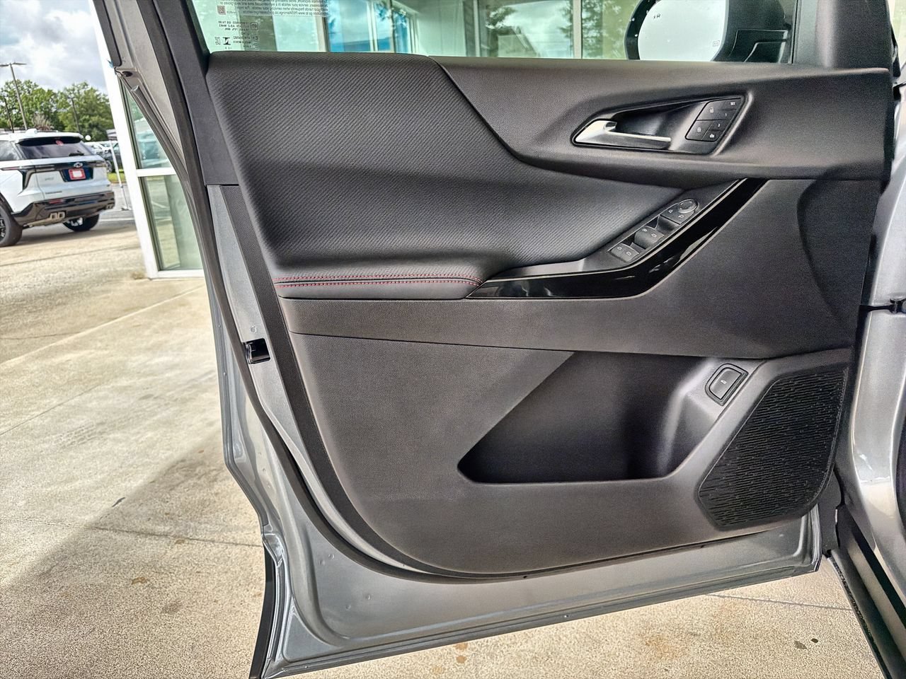 2027 Chevrolet Equinox RS - Photo 18