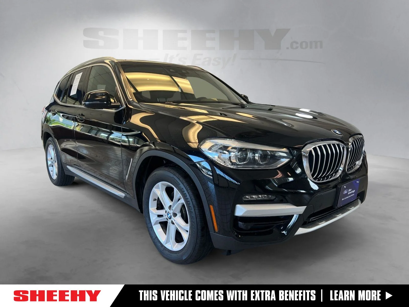 Used 2021 Black Sapphire Metallic BMW xDrive30i image 1