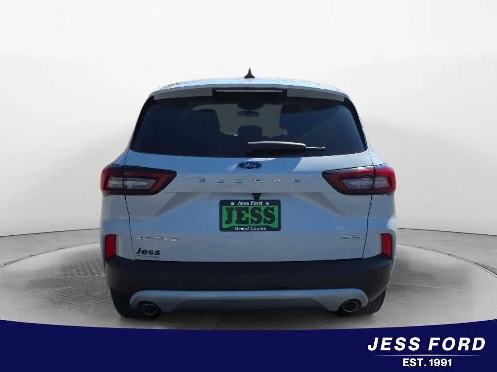 Used 2025 Space Silver Ford Active image 4