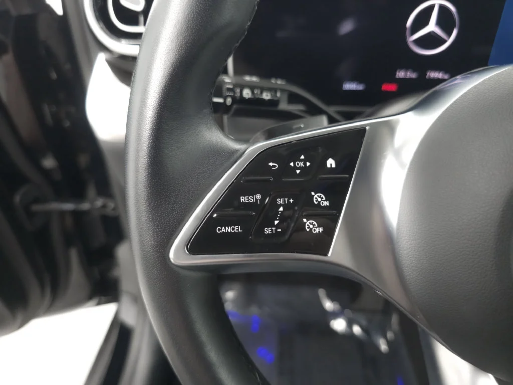 Used 2025 Black Mercedes-Benz GLC 350e image 11