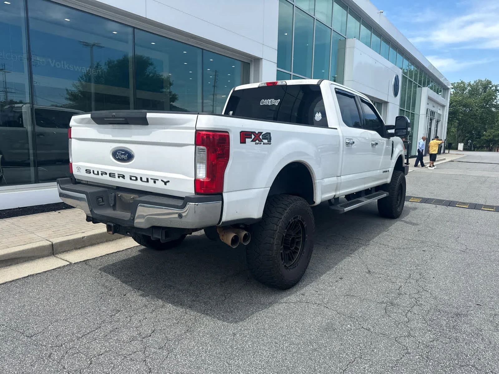 Used 2017 Oxford White Ford XLT image 7