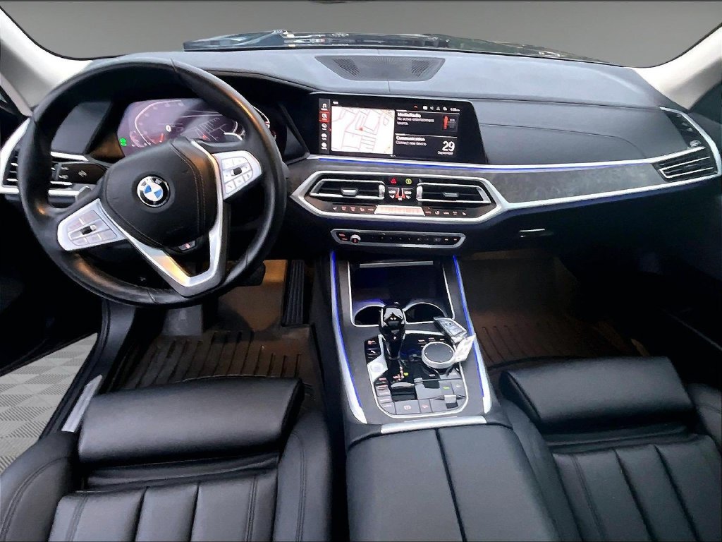Used 2022 Gray BMW xDrive40i image 21