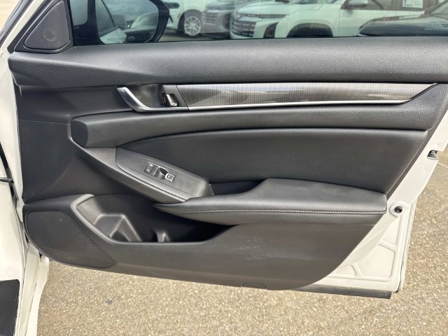 Used 2020  Honda Sport image 38