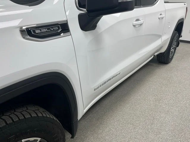 Used 2023 White GMC SLE image 10
