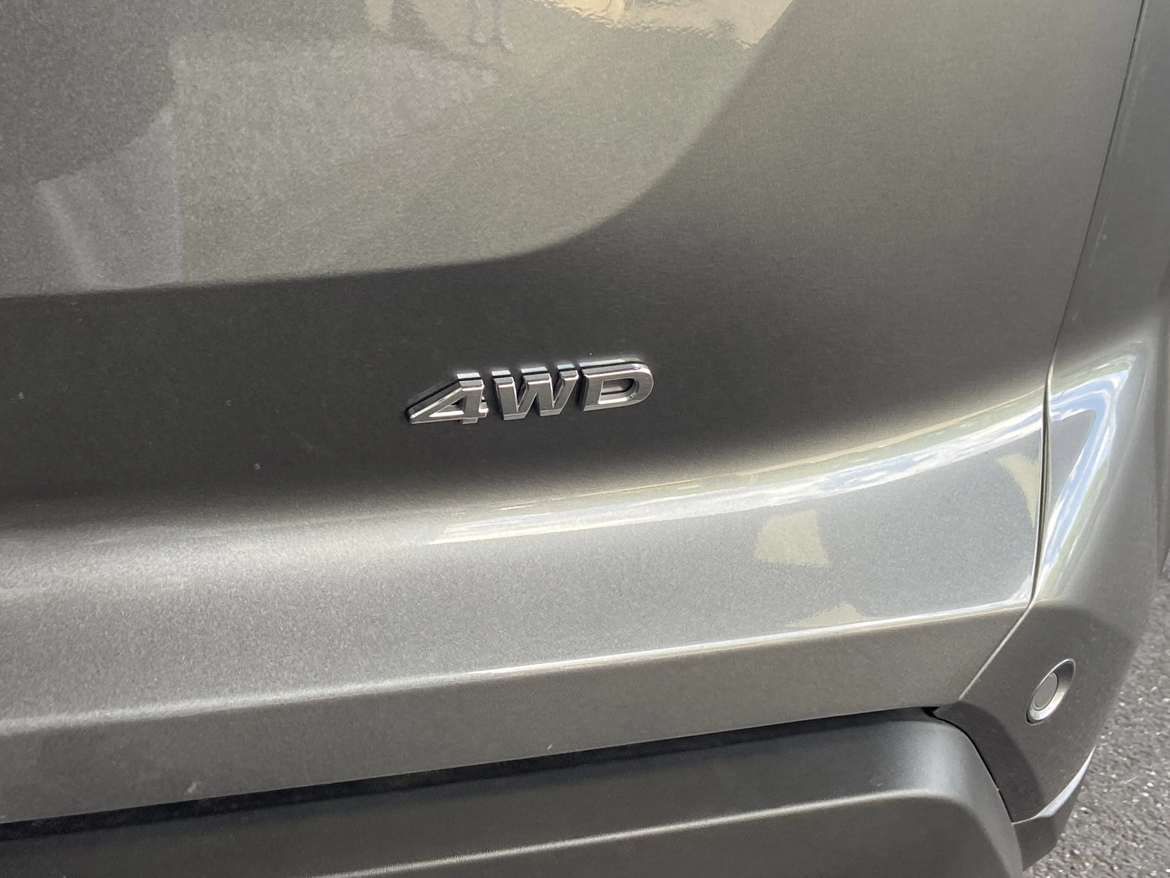 2025 Nissan Pathfinder SV - Photo 33