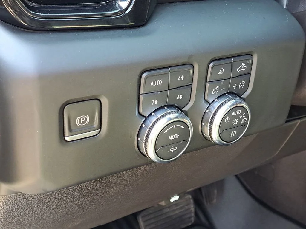 Used 2023 Summit White GMC AT4 image 8