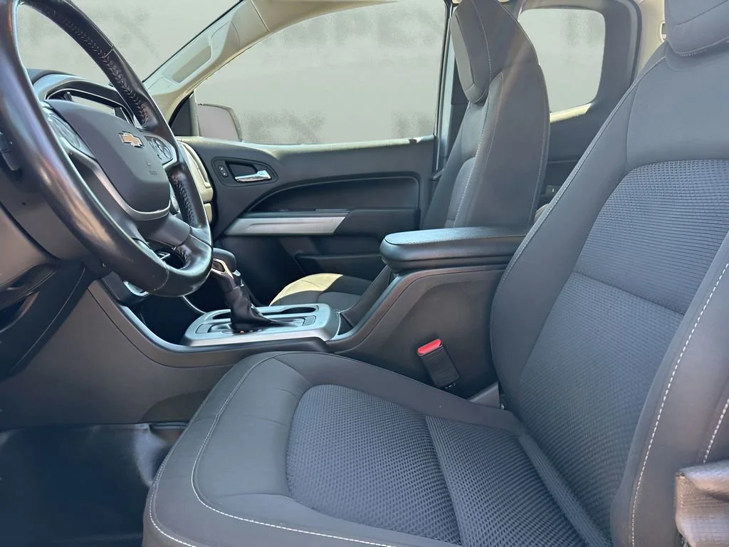 Used 2022 Summit White Chevrolet LT image 9