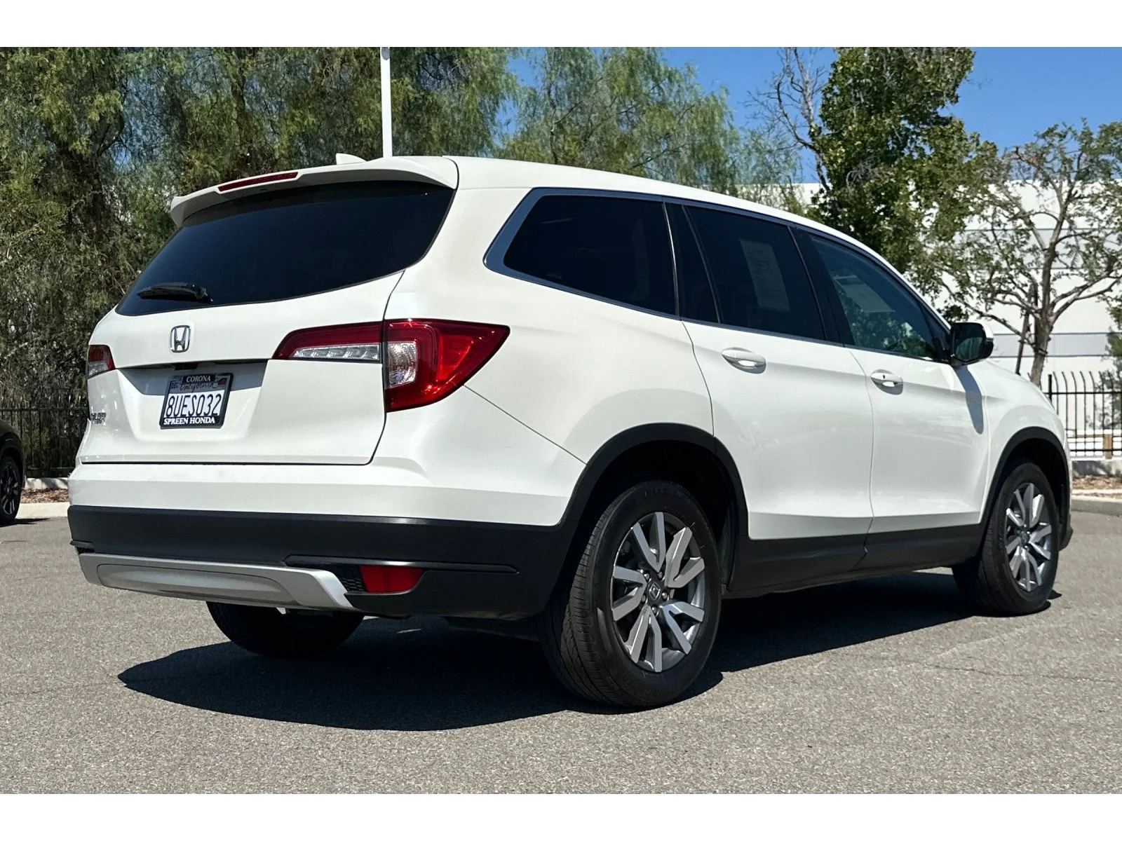 Used 2019 White Diamond Pearl Honda EX-L w/Navi & RES image 6