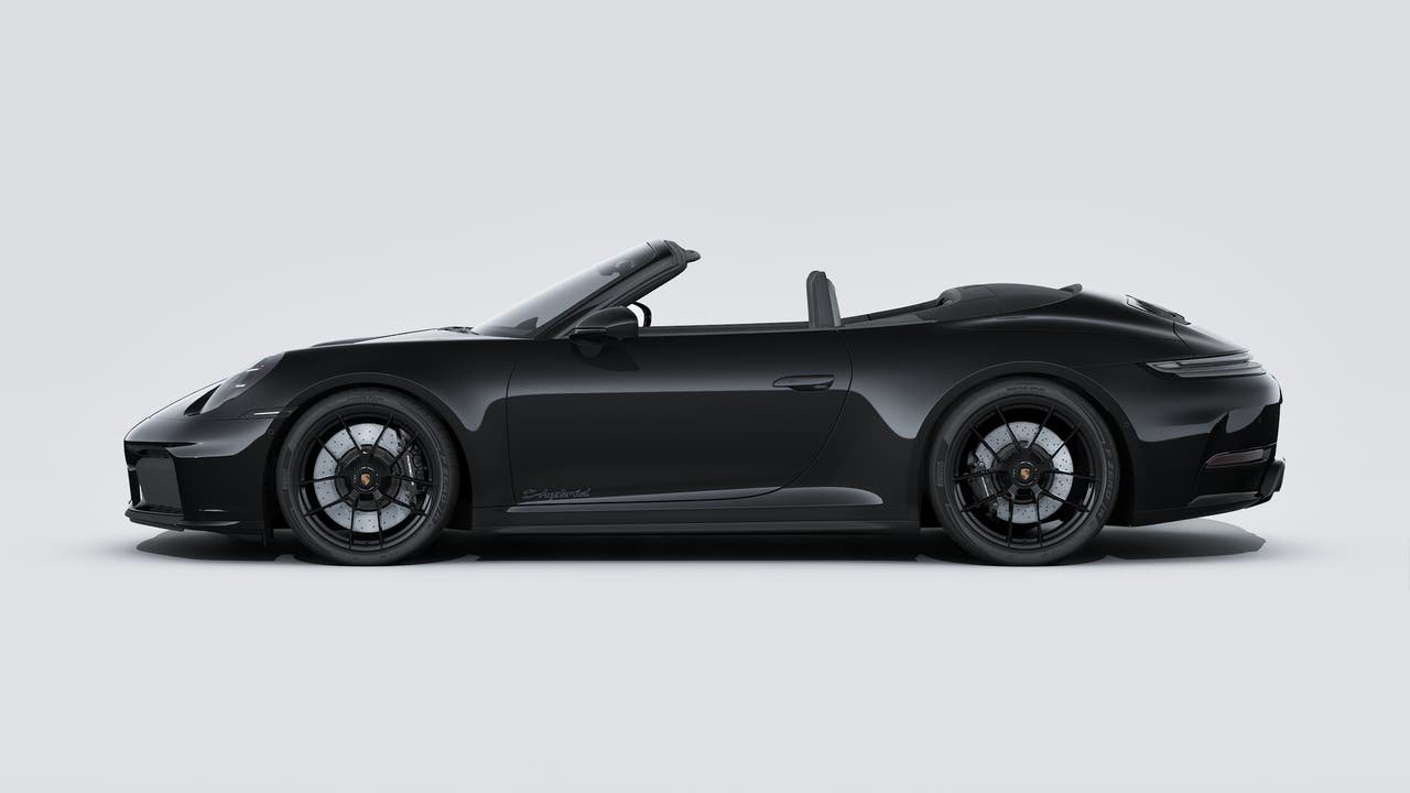 New 2026 Black Porsche Carrera 4 GTS image 2