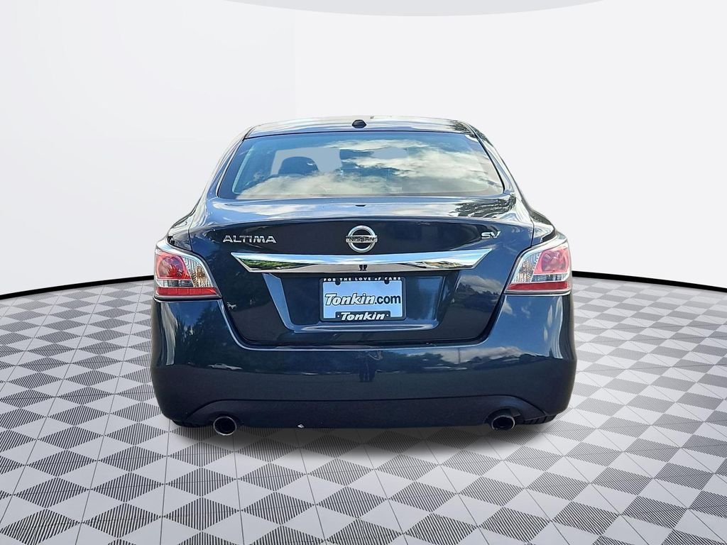 Used 2015 Storm Nissan 2.5 SV image 5