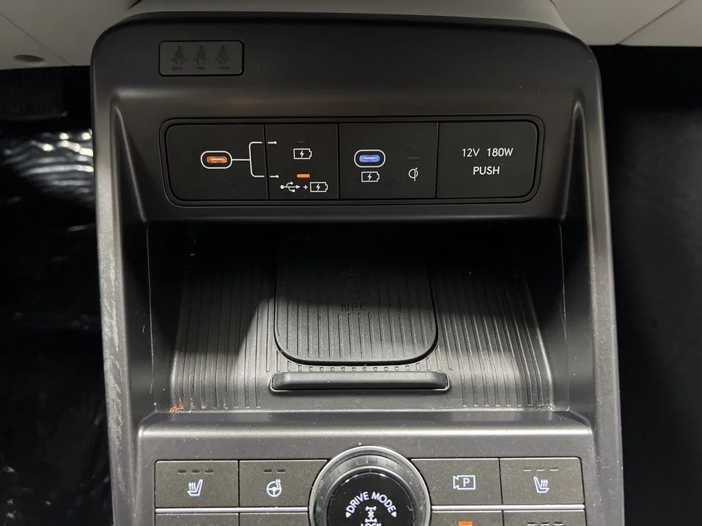 Used 2024 Black Hyundai Limited image 34