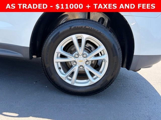 Used 2017 SUMMIT WHITE Chevrolet LT image 10