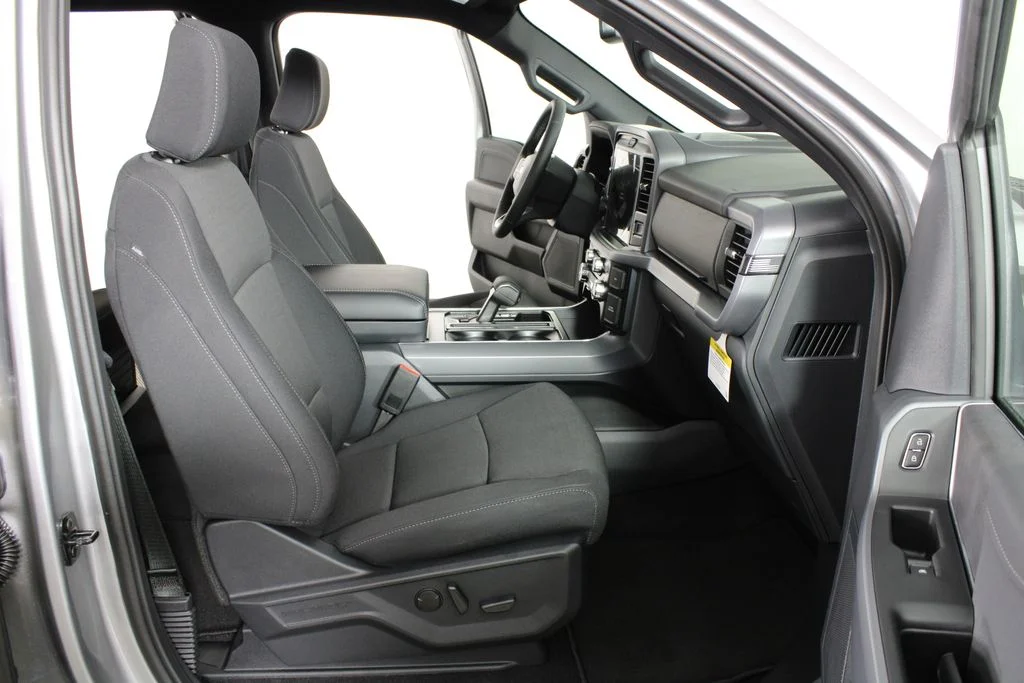 New 2026 Silver Ford XLT image 16