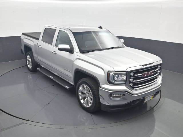 Used 2018 QUICKSILVER METALLIC GMC SLT image 15
