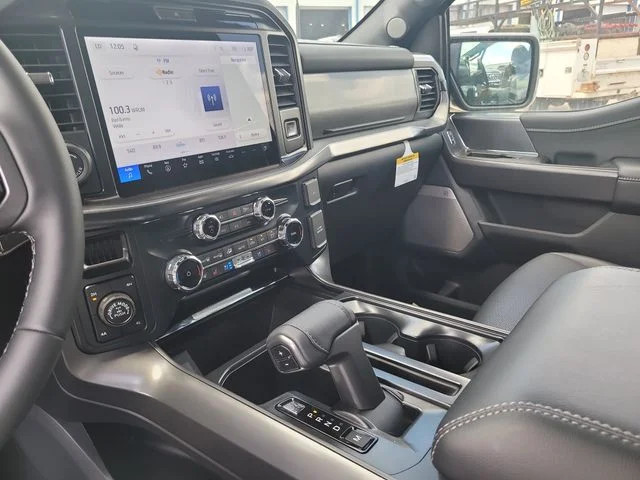 New 2026 Silver Metallic Ford Lariat image 21