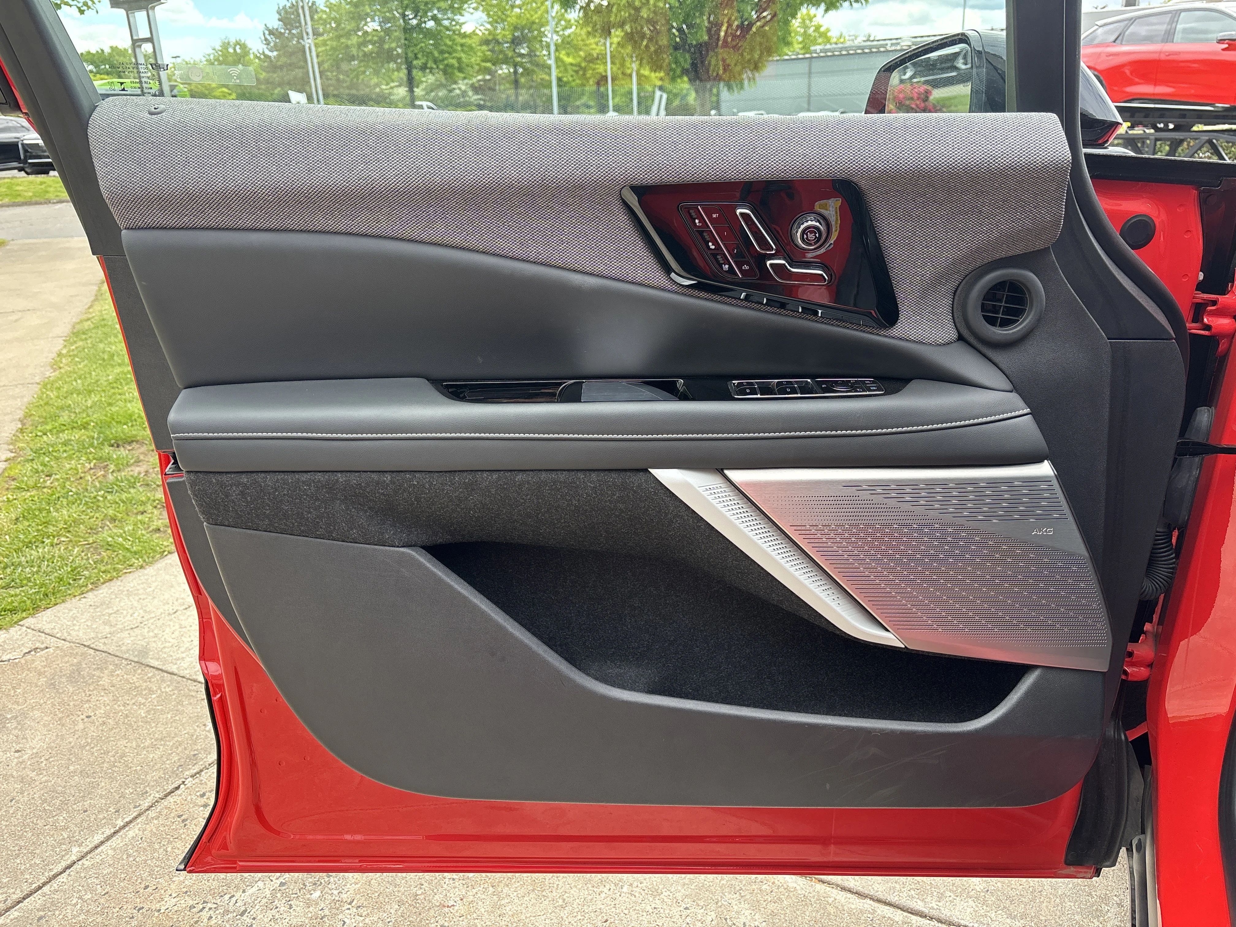 Used 2025 Monarch Orange Cadillac Sport image 21
