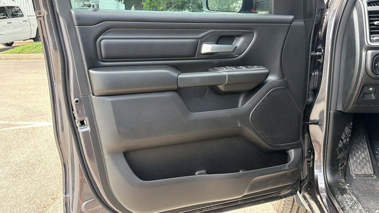 New 2026 Granite Crystal Metallic Clear-Coat Exterior Paint RAM Express image 9