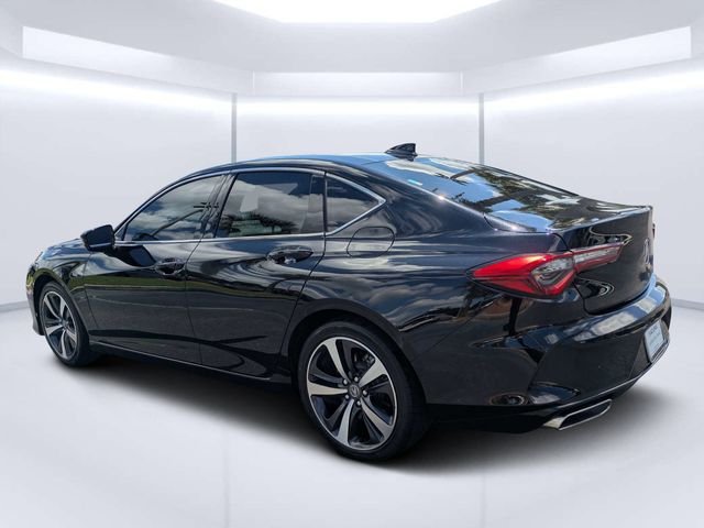 Used 2024 Majestic Black Pearl Acura Technology Package image 5
